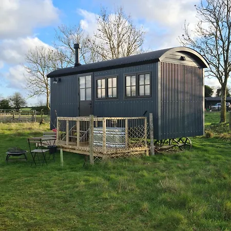 Milberry Green Meadows Warlingham Exterior photo